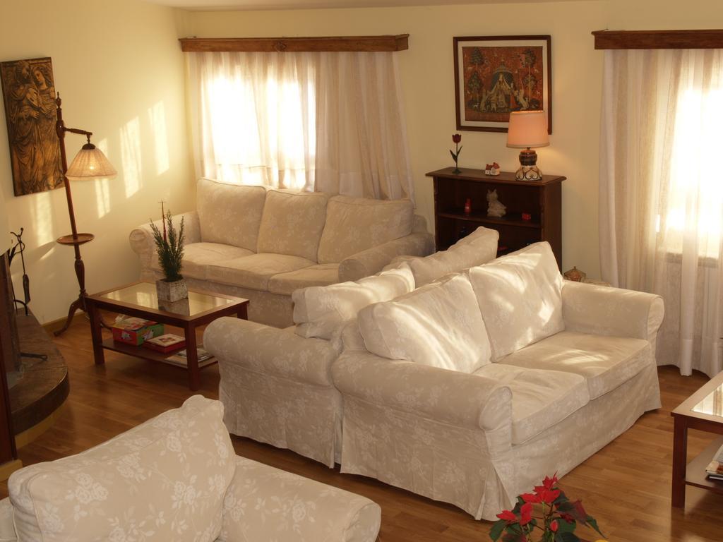 Hotel Chalet Puigdefabregas Jaca Interiør billede